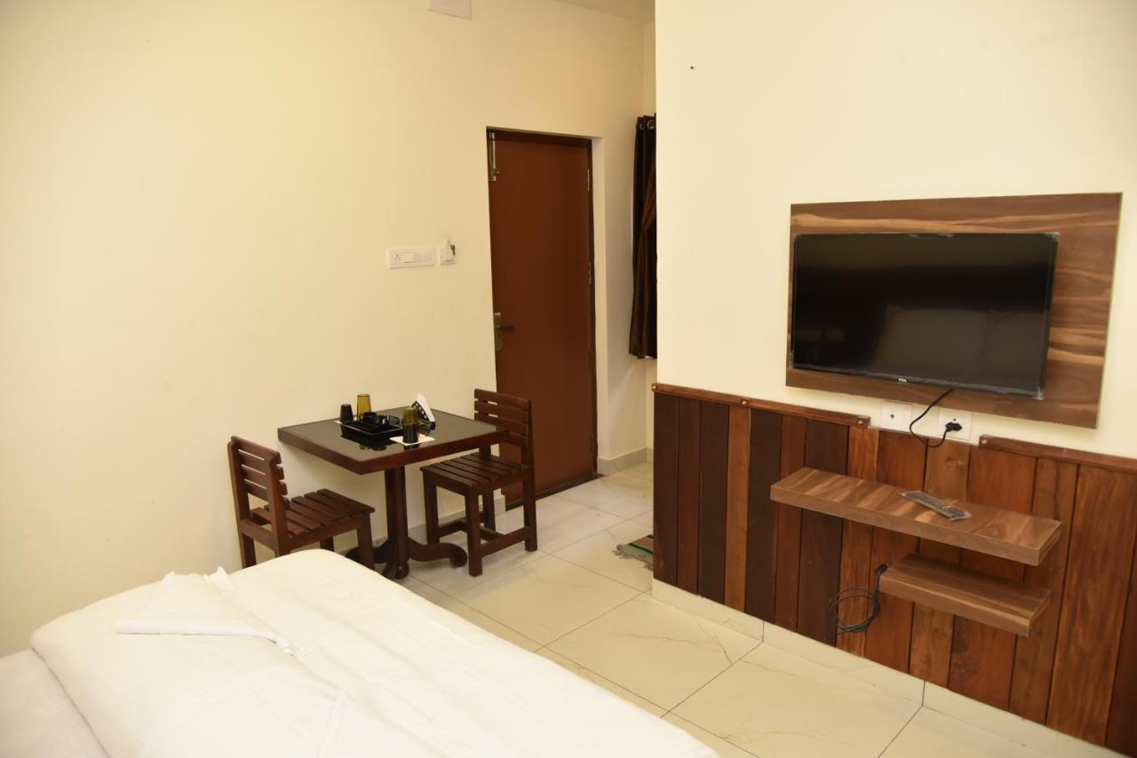 Sree Ganesh Inn Пални Экстерьер фото