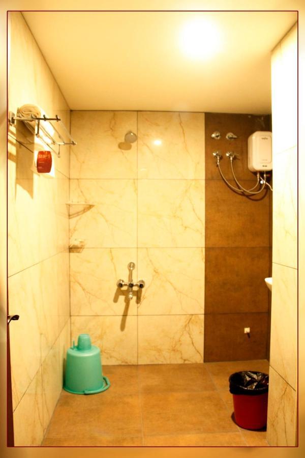Sree Ganesh Inn Пални Экстерьер фото